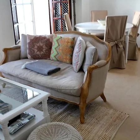 Townhouse In Nueva Andalucia شقة