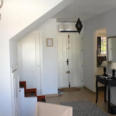 Townhouse In Nueva Andalucia شقة *