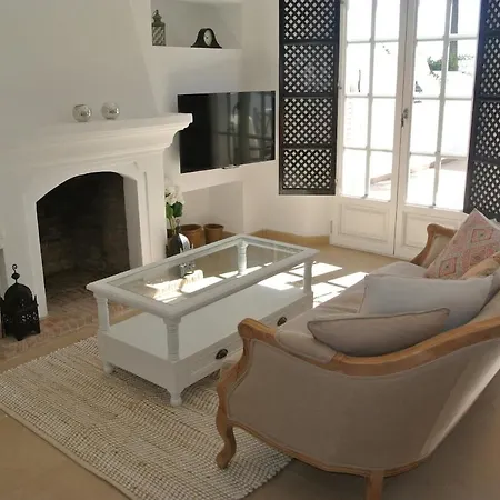 Townhouse In Nueva Andalucia شقة ماربيا